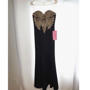Black and Gold maxi dress size 4